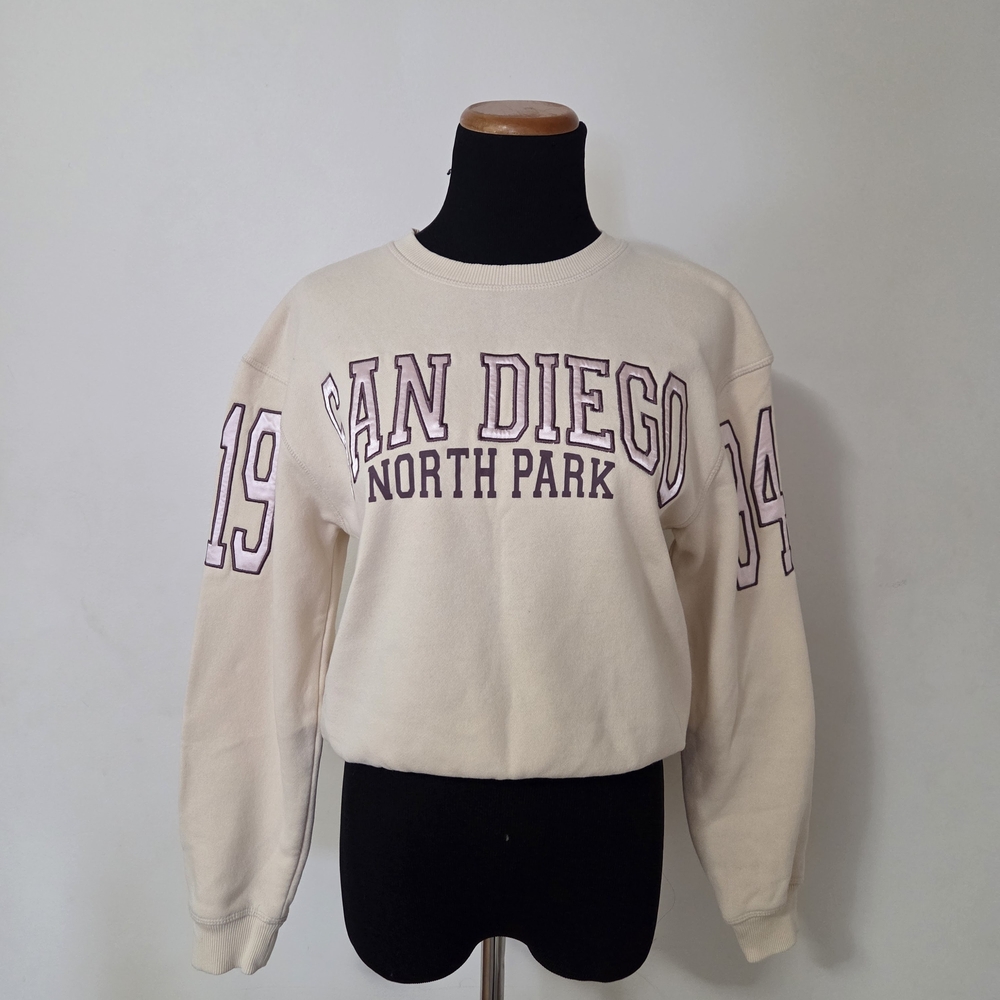 Primark Cream Cropped Graphic Print Sweater Size 12-13